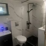 アパート Dimitras'house